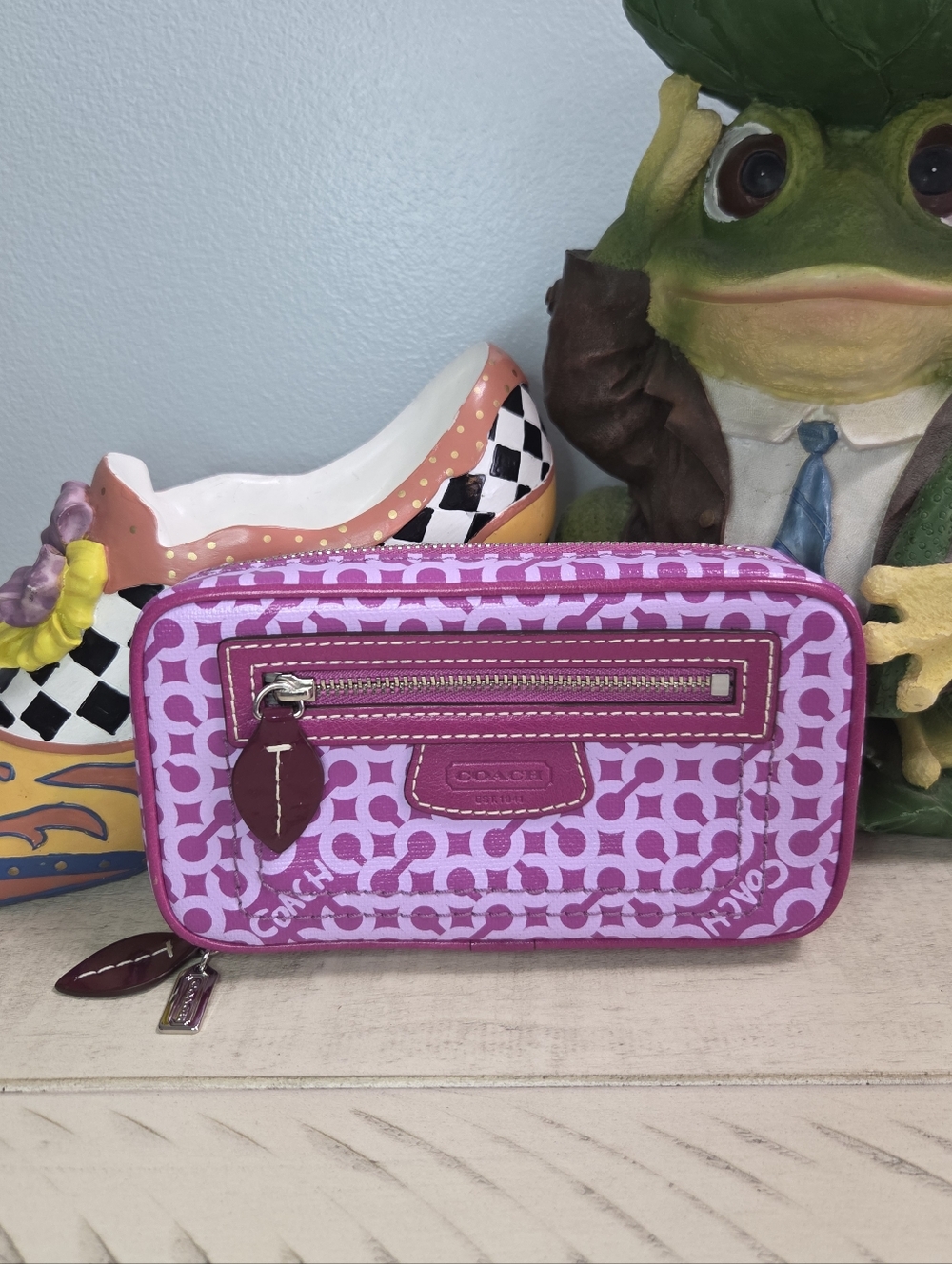 COACH RARE SIGNATURE C ZIP-AROUND ORGANIZER CLUTCH POUCH, LN😱